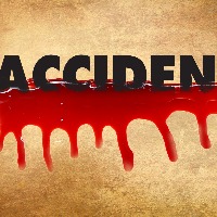 6 killed, 15 injured in bus-truck collision in UP district