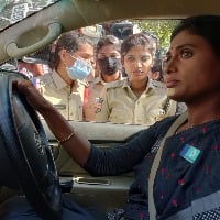Telangana: Kavitha, Sharmila trade barbs on Twitter