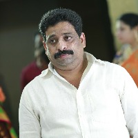 Budda Venkanna challenges YCP ministers 