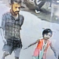 A Child Who Was Kidnapped In Secunderabad Police Handed Over To Parents Safely