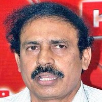 Politicising Kandukuru deaths is not good for Jagan says CPI Ramakrishna