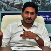 Andhra Pradesh CM 'shocked' over Guntur stampede