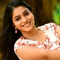Actress Punarnavi Bhargavi suffering from lungs problems