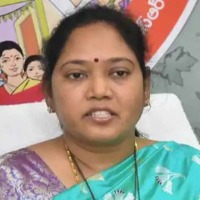 YCP MLA Mekathoti Sucharitha Responds About Her Comments On Party Change