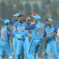 Team India clinch T20 series against Sri Lanka
