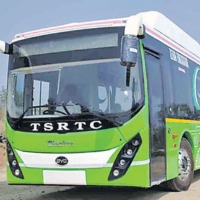 tsrtc will get 1000 electric buses soon