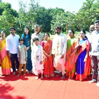 Chandrababu and family members celebrates Sankranti in Naravaraipalle
