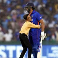 Boy Hugs Team India Skipper Rohit Sharma In 2nd One Day