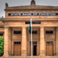 Pakistan hikes interest rate to 17%, highest since Oct 1997