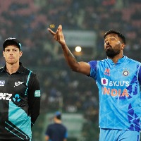 3rd T20I: India win toss, opt to bat first against New Zealand