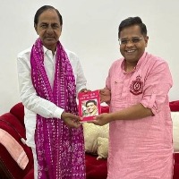 Amit Jogi calls on KCR in Hyderabad