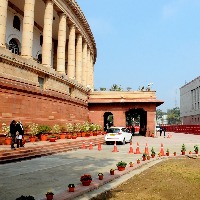 Parliament adjourned till 2 p.m. amid chaos over Adani-Hindenburg issue