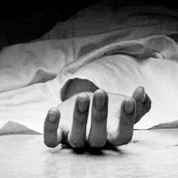 Andhra hostel warden dies of shock after student kills self