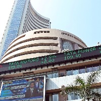 Stock market indices on profit ahead of RBI monetary policy review
