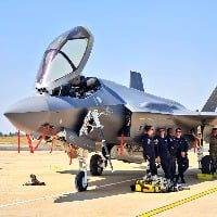 US newly developed jet fighters lands in Aero India 2023