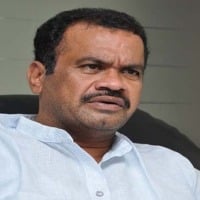 Komatireddy Venkat Reddy predicts hung assembly in coming elections