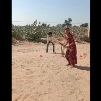 Sachin Tendulkar is impressed with this girl batting skills shares video on Twitter