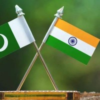 Pakistan economist urges resumption of trade with India