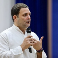 Rahul Gandhi will tour in Britain and to be given lecture in Cambridge University 