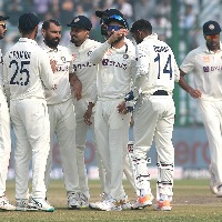 2nd Test, Day 1: Shami, Ashwin, Jadeja take a wicket each as Australia make 199/6 at tea