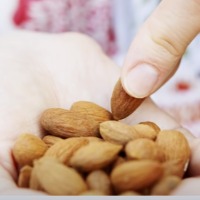 According to a New Study, Eating Almonds Daily Could Improve Diabetes Risk Factors