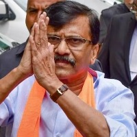 Rs 2000 crore deal to purchase Shiv Sena name and symbol claims Sanjay Raut