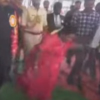 Tamilisai falls while walking