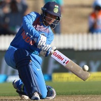 Smrithi Mandhan fires as Team India posts 155 runs for 6