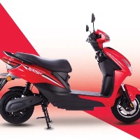 Indias Largest Range Electric Scooter with a Range of 333km from Brisk EV