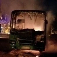 Conductor dies as bus catches fire in bengaluru 
