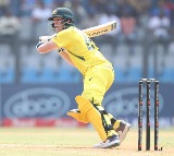 Aussies loses four wickets 