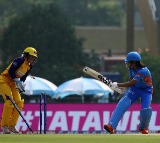 UP Warriorz restricts Mumbai Indians for a low score 