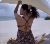 Rashmi Gautam beach video