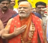 swami swaroopanandendra fires on simhachalam temple officials