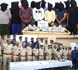 Cyberabad police bust fake currency racket, 13 held