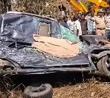 11 killed in collision between car and truck in Chhattisgarh