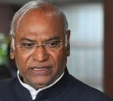 Workers protest in demand for Dalit CM and pitch Kharge into the ring