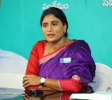 Sharmila fires on BRS leadership 