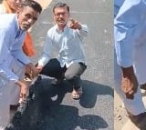 Video Shows Maharashtra Villagers Lifting Newly Made Road With Bare Hands