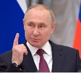 putin calls armed rebellion by mercenary chief is a betrayal and he promises to defend the people