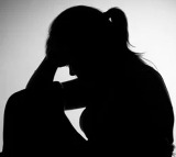 Woman lost Rs 8 lakhs committed suicide in Telangana