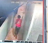 13 year old boy from mahabubabad district attempts robbery in local sbi branch