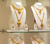 Govt imposes import curbs on certain gold jewellery, articles