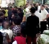 Rahul visits Azadpur Mandi in Delhi amid soaring prices of vegetables