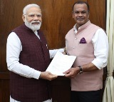 MP komatireddy meets PM Modi