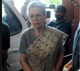 Sonia Gandhi leads from front amid Smriti Irani’s verbal attacks
