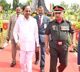 Telangana CM pays tributes at Army War Memorial