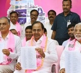 Telangana Congress looks to cash in on dissidence in BRS