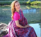 'Yeh Rishta Kya Kehlata Hai' actress Suzanne Bernert explores temples in Hyderabad this time