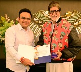 BCCI presents Golden Ticket to Amitabh Bachchan